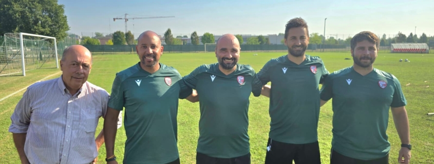 Da sx a dx: Stefano Turcato, Marco Nicoletti, Giovanni Villani; Mister Gian Loris Rossi e Marco Turrini