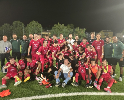 Trofeo Mochem: i giovani biancorossi vincono ai rigori e alzano al cielo il primo trofeo della stagione