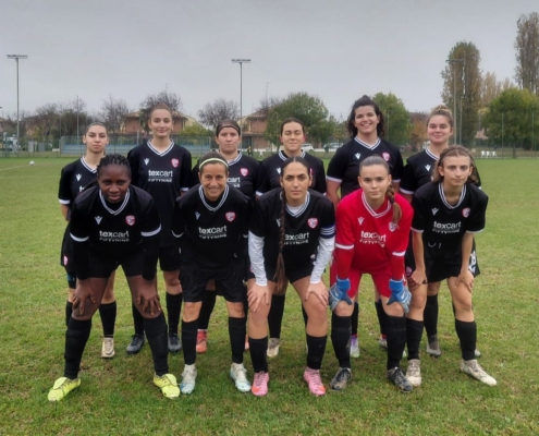 Le leonesse fanno razzia a Limidi: sette reti per continuare a sognare